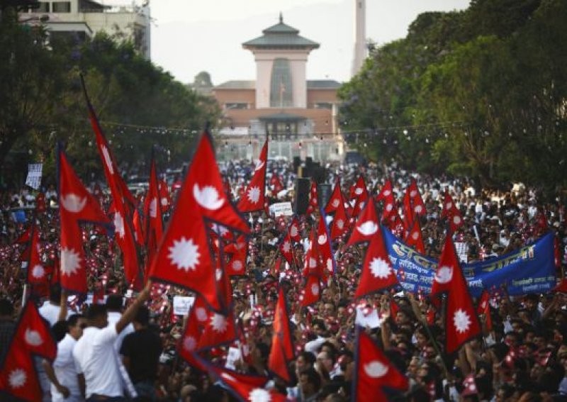 आज १३ ‌औँ गणतन्त्र दिवस, दीपावली गरेर गणतन्त्र दिवस मनाउन अनुरोध