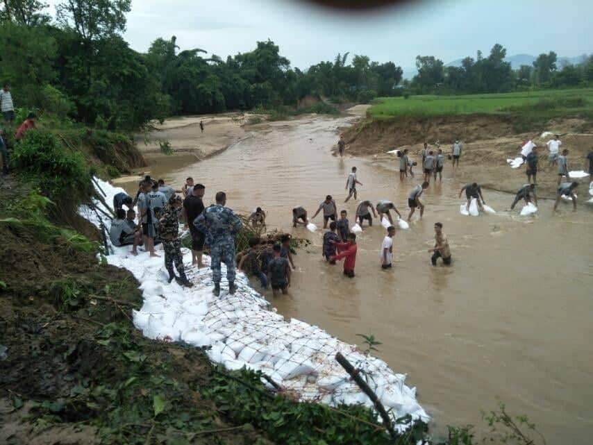 रोहिणी र डुडुवा खोलाको कटानले कोहलपुरका बस्ती जोखिममा