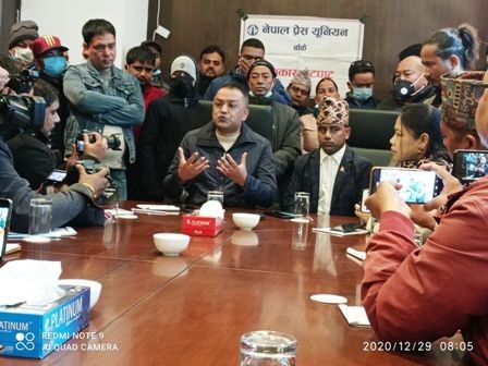 गगन थापाले भने-"अदालतको चार किल्लाभित्र न्यायको हत्या नहोस्"