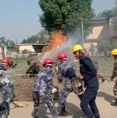 नेपालगञ्जको आगीपुरमा जब आगो लाग्यो.....(फोटो फिचरसहित)