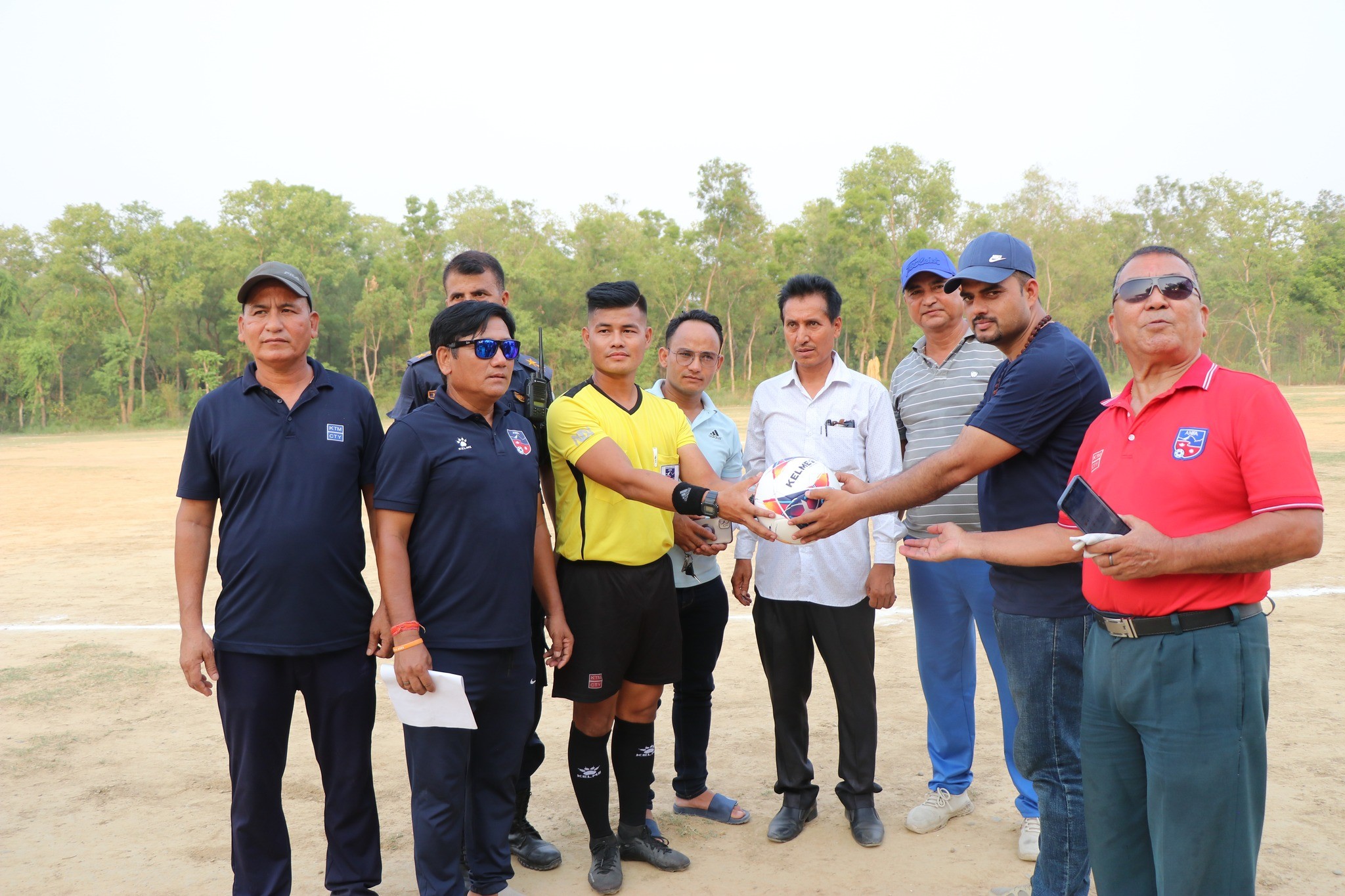 बाँके जिल्लाब्यापी नकआउट फुटबल सुरु, नेपालगञ्ज-११ को विजयी सुरुवात