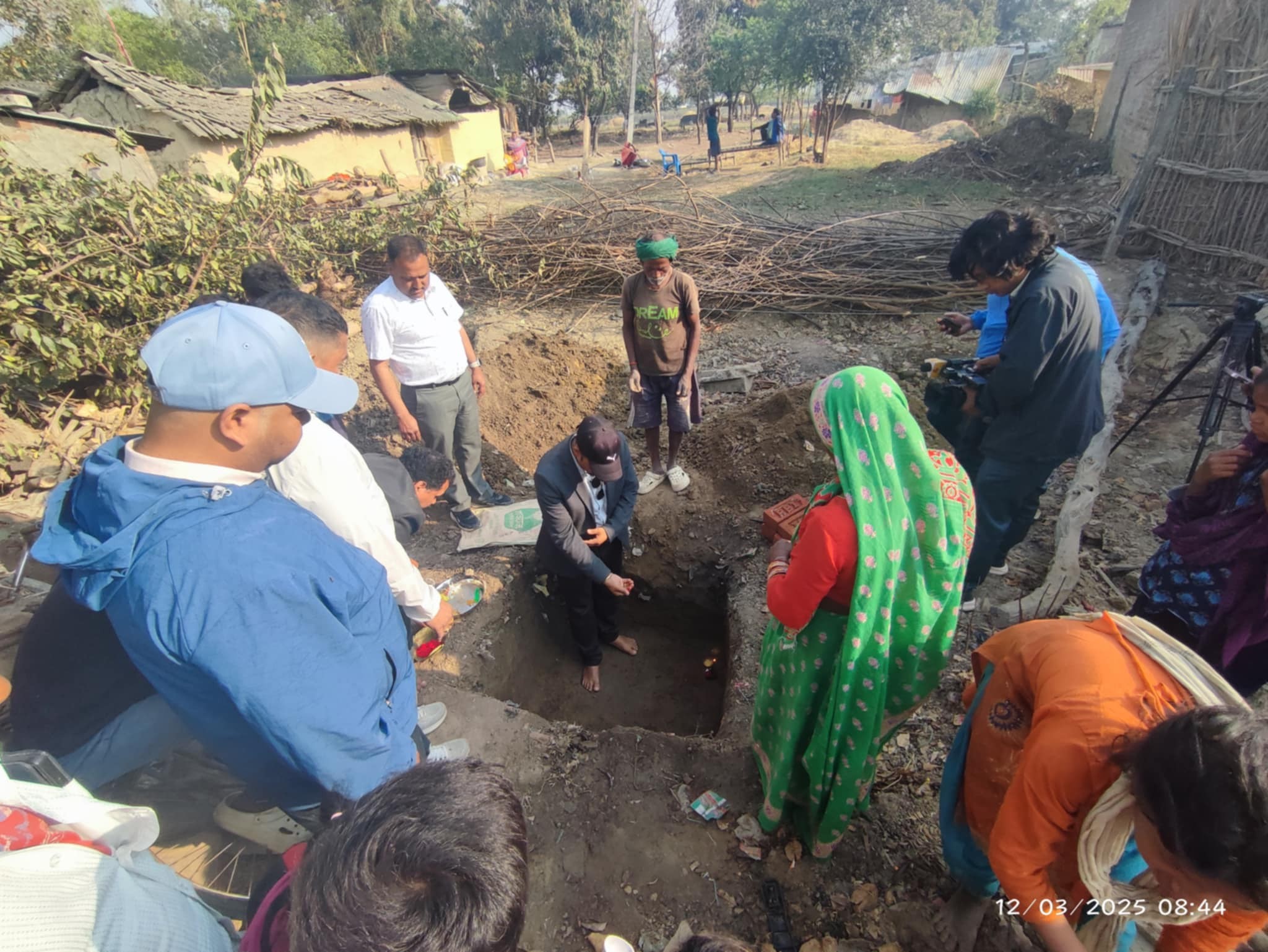 कोहलपुरको हवल्दारपुरमा नमुना बस्ती निर्माण सुरु